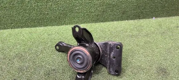 KIA Stonic Engine mount bracket 21824H58000