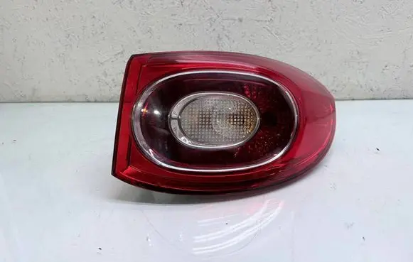 Volkswagen Tiguan Rear/tail lights 5N0945096H
