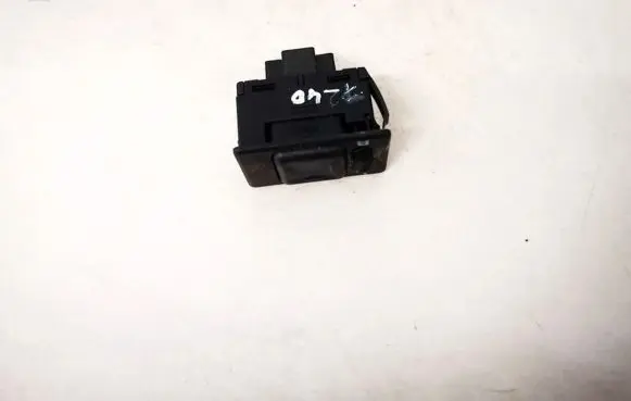 Nissan Primera Wing mirror switch