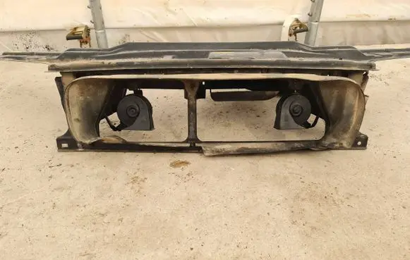 Volvo V70 Top upper radiator support slam panel 30748023