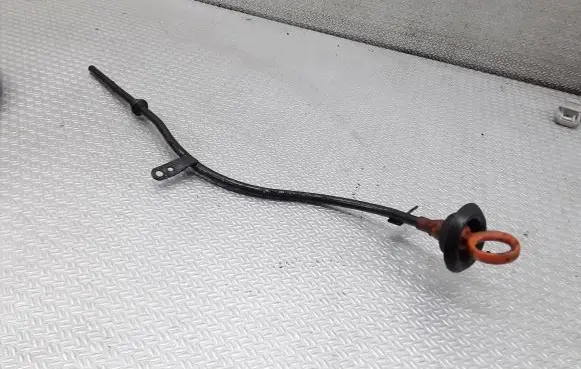 Mitsubishi Grandis Oil level dip stick 