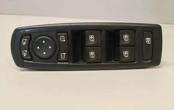 Renault Laguna III Electric window control switch 809610006R
