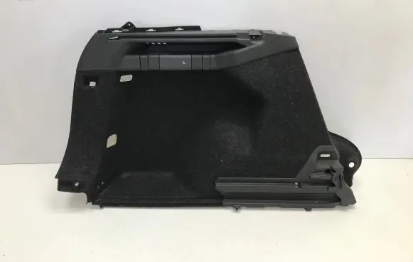 Trunk/boot side trim panel