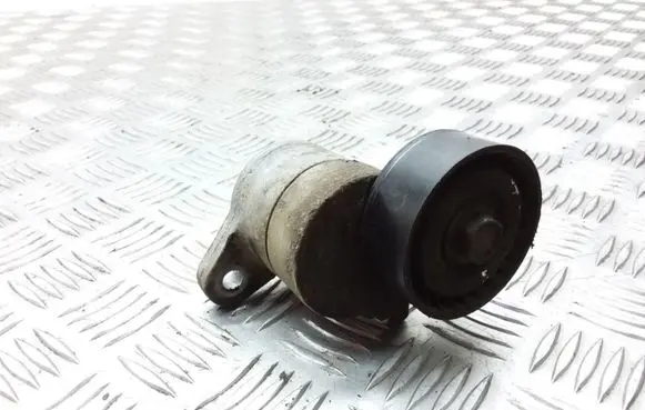 Mitsubishi Outlander Generator/alternator belt tensioner