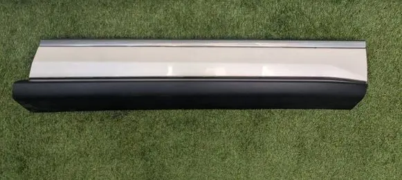 Ford Edge II Front door trim (molding) GT4BR20306