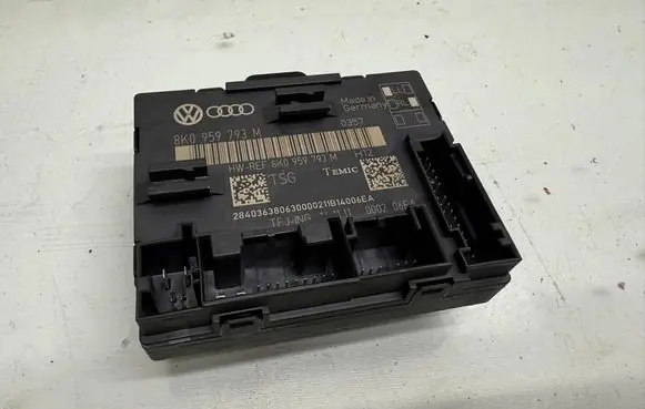 Audi Q5 SQ5 Door control unit/module 8K0959793M