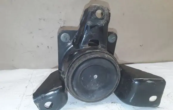 Hyundai Sonata Engine mount bracket NOCODE