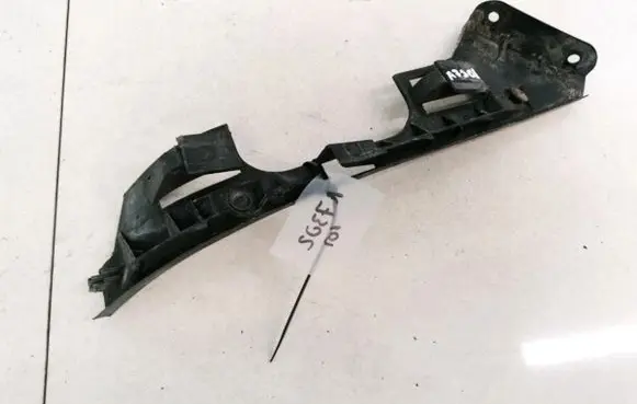 Seat Leon (1M) Rear bumper mounting bracket 1M6807393 M7965