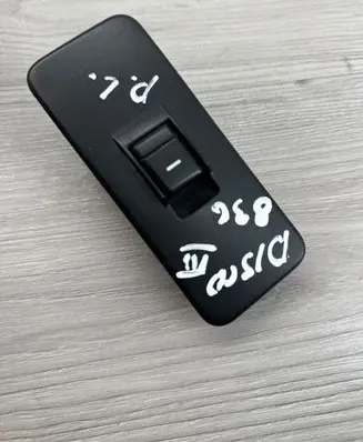 Land Rover Discovery 3 - LR3 Electric window control switch YUD501070PVJ 0407291