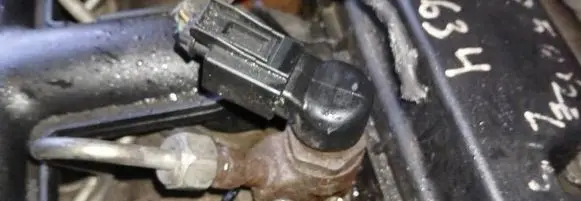 Volvo S40 Fuel injector NESIMATO