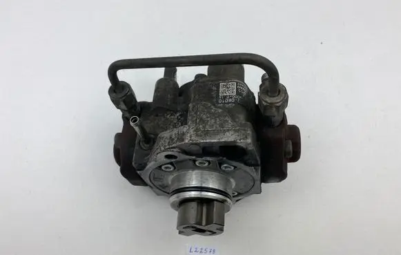 Toyota Avensis T250 Fuel injection high pressure pump 221000R010 14955