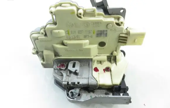 Audi A5 8T 8F Front door lock 8J1837016A