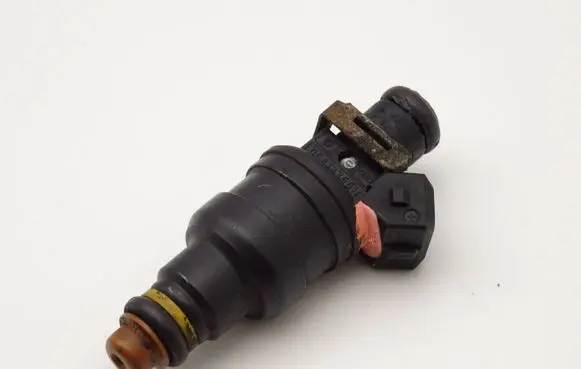 Audi A4 S4 B5 8D Fuel injector 058133551A 0280150444