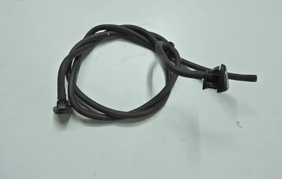 Windshield washer spray nozzle