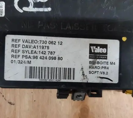 Nissan Pathfinder R51 Fuse box set 9642409880