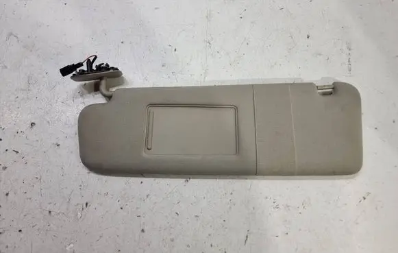 Sun visor