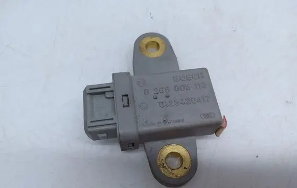 Mercedes-Benz A W168 Airbag deployment crash/impact sensor 0125420417 0265005113