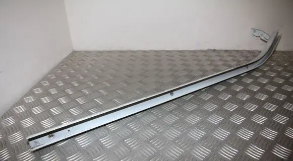 Renault Trafic III (X82) Sliding door upper top rail 7700311975 91165740