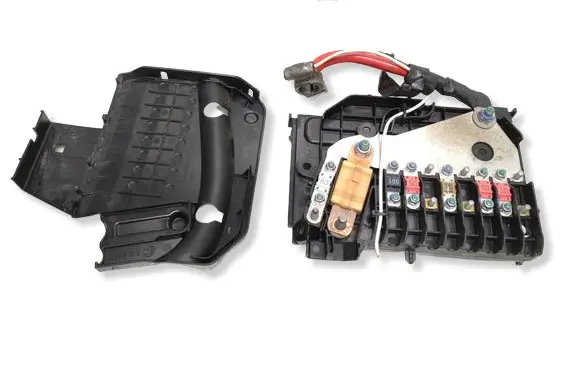 Ford Focus Positive wiring loom AV6T14A067BB