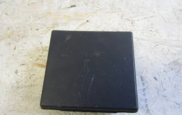 Volkswagen Caddy Front tow hook cap/cover 2K7807631B