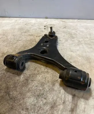 Mercedes-Benz A W169 Front lower control arm/wishbone A1693300407 032910101