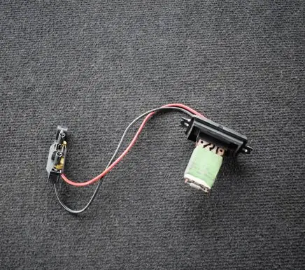 Renault Megane II Heater blower motor/fan resistor 3R68K1R71K