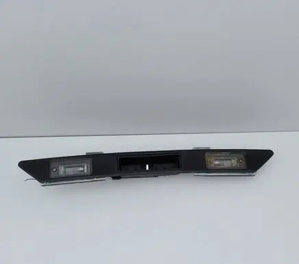 Audi A4 S4 B7 8E 8H Trunk door license plate light bar 8E0827657E 8E0827657D