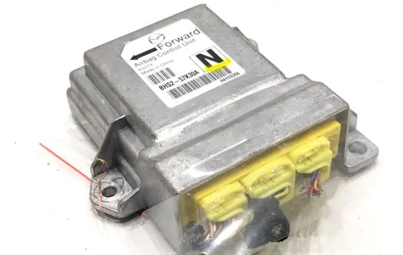 Mazda 3 II Airbag deployment crash/impact sensor BHS2-57K30A