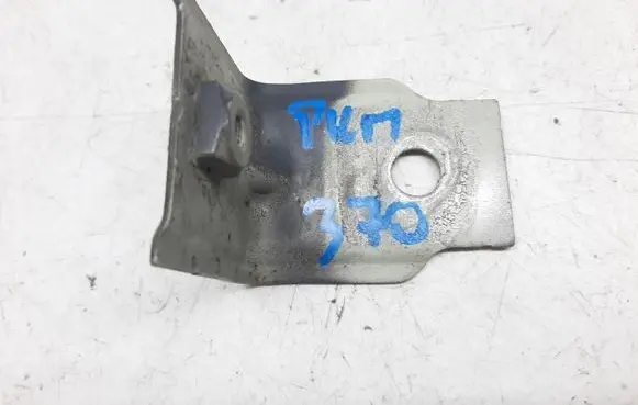 Volkswagen Golf VII Fender mounting bracket 5G0809561