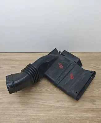 Volvo V70 Air intake duct part 30741368