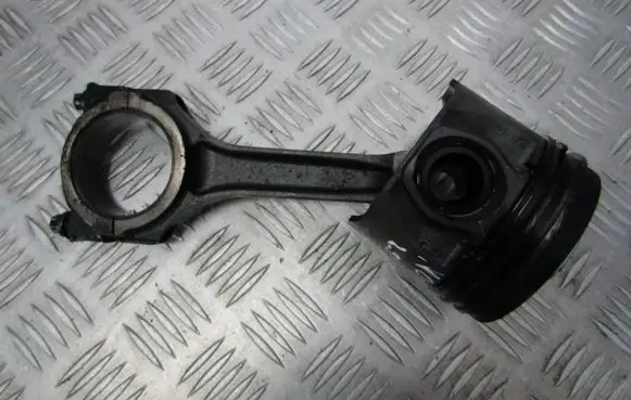 Ford Mondeo Mk III Piston with connecting rod 24574b