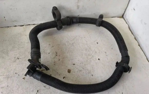 Chevrolet Camaro Intake resonator 23340375