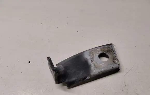 Audi A8 S8 D2 4D Fender mounting bracket 4D0810685A