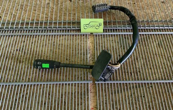 Mercedes-Benz G W460 Indicator stalk A0055454124