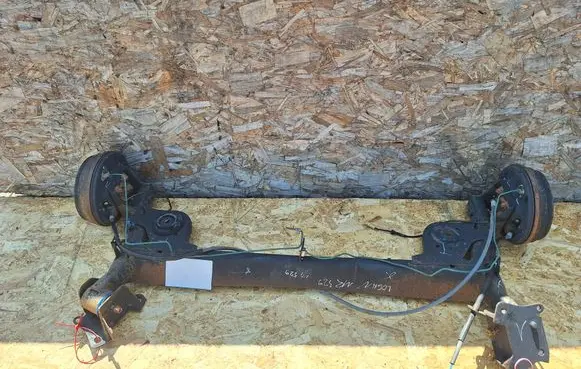 Dacia Logan I Rear axle beam 