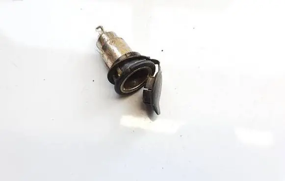 Opel Zafira B Cigarette lighter