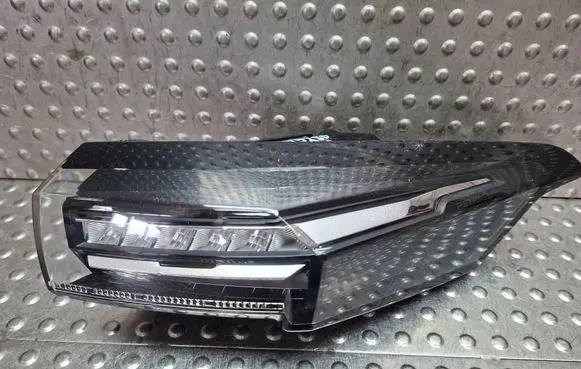 Peugeot 308 Rear/tail lights S27639246 9835299280