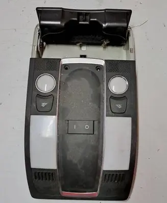 Audi A6 S6 C6 4F Front seat light 4F0947135BP 18550044 010720
