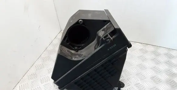 Hyundai Tucson TL Air filter box 28110D3100