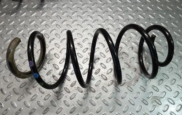 Peugeot 208 Front coil spring 9802157280