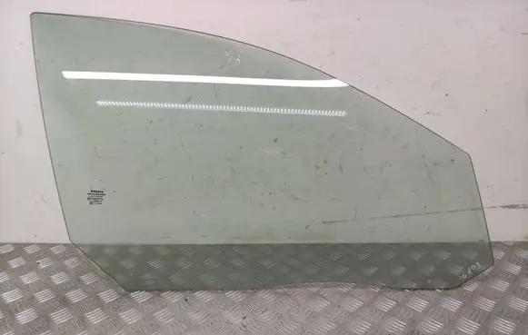 Volvo V70 Front door window glass four-door