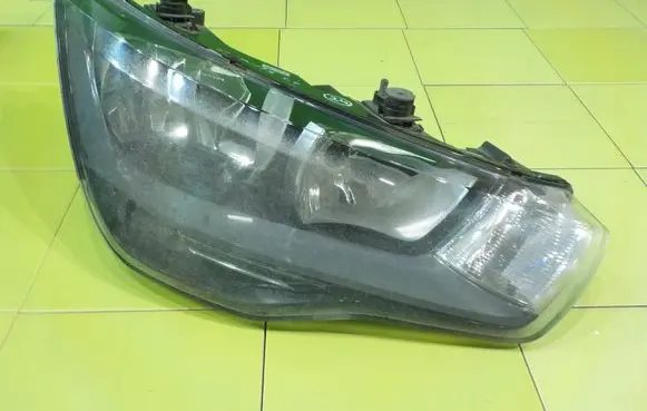 Audi A1 Headlight/headlamp 8X0941004A