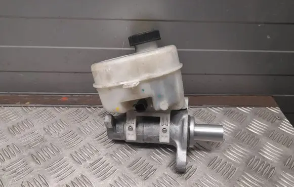 Ford Mustang VI Master brake cylinder 2A032 803126