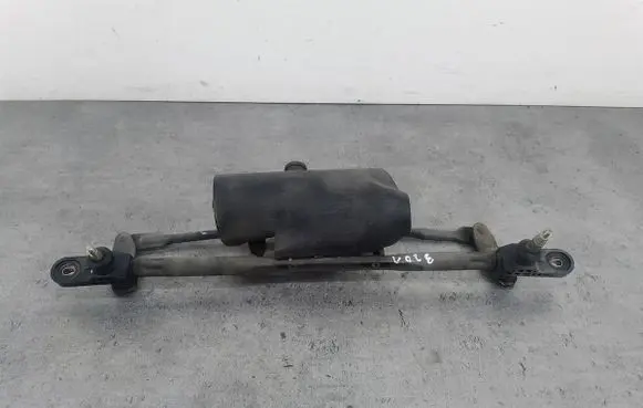 Front wiper linkage