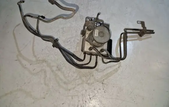 Hyundai i40 ABS Pump 589203Z970