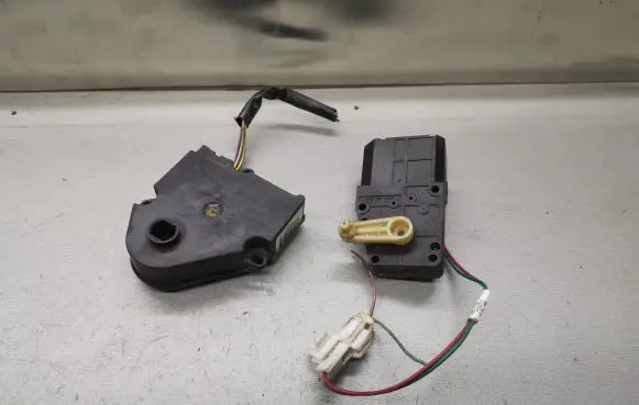 Mazda 6 Air flap motor/actuator 5027523460 C3251291A 5027522350