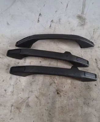 Volkswagen PASSAT B2 Rear interior roof grab handle 321857607B