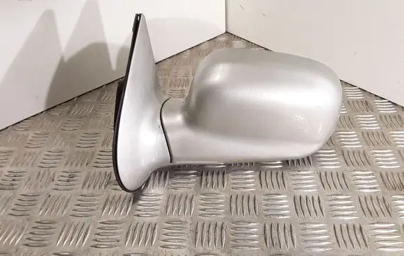 Hyundai Santa Fe Front door electric wing mirror 012147