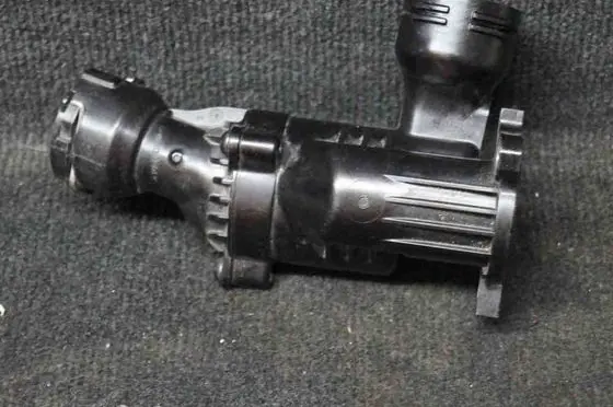 Audi A6 S6 C7 4G Thermostat 04L121111E
