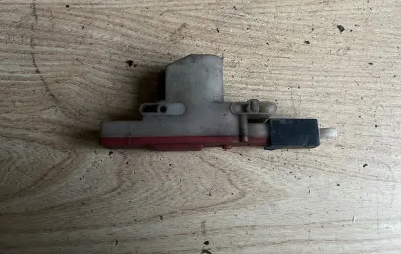 BMW 3 E30 Central locking motor 51261373184